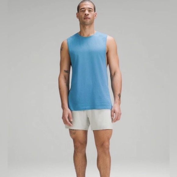 SOLD Lululemon Men’s “Pace Breaker” Short 5” Inseam Linerless (M) *BESTSELLER* - Picture 4 of 10